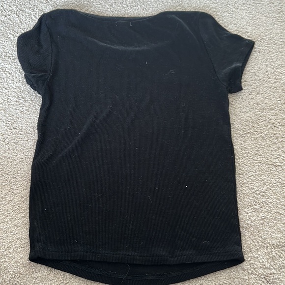 Cute black crop top - Picture 2 of 3